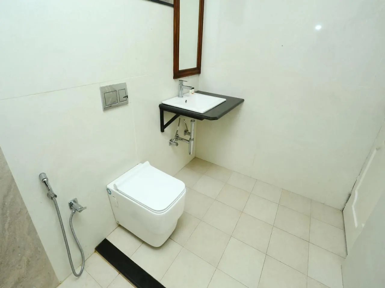 Oyo 11681 Wayanad Blooms 호텔 칼파타 3*,